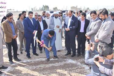 کلنگ زنی پروژه آماده سازی معابر شهرک صنعتی بم  